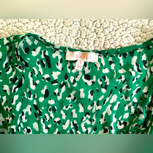 LUXXEL Ruffle Skirt Set - Picture 2 of 4